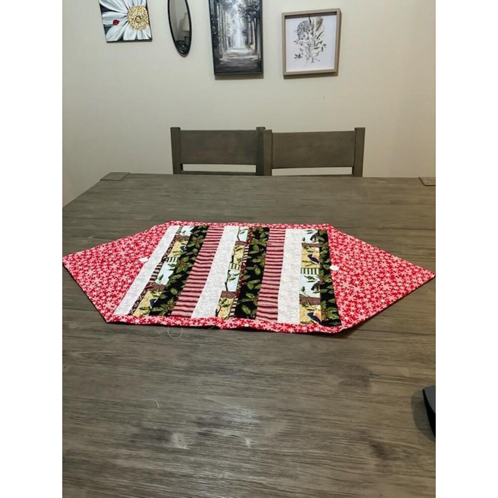 Christmas Table‎ runner